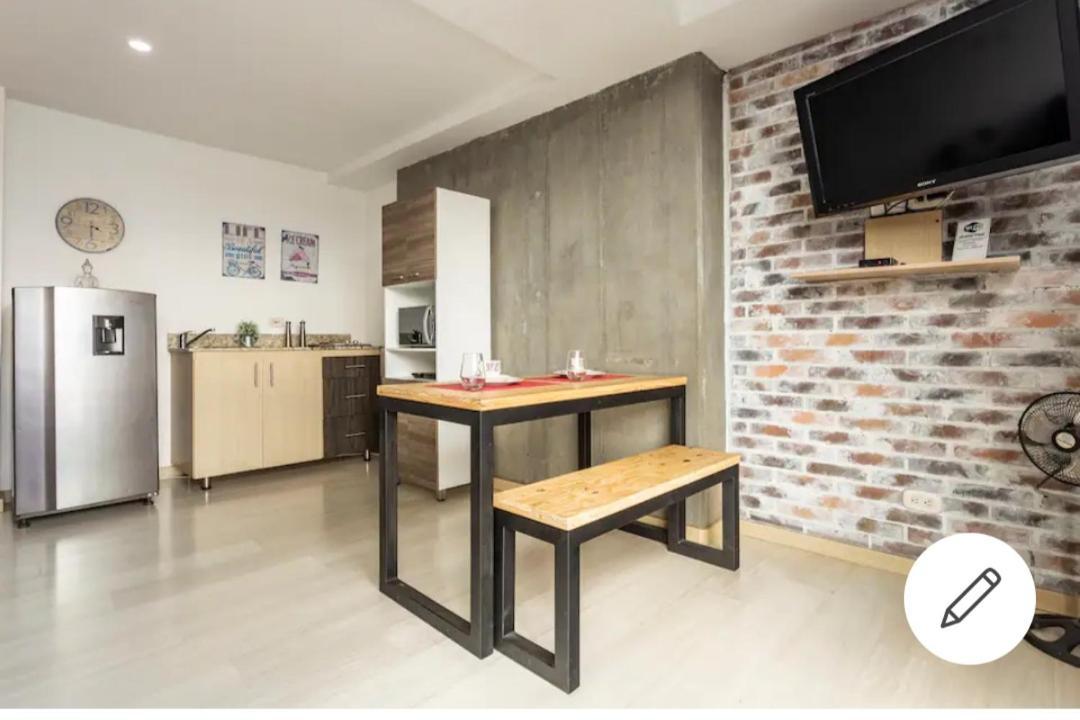 Beautiful & Comfortable Apartment In Laureles Medellin Ngoại thất bức ảnh